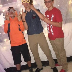 Meet your Posher, Dakota